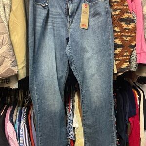 Levi's Women's Classic Straight Leg Jeans - Blue